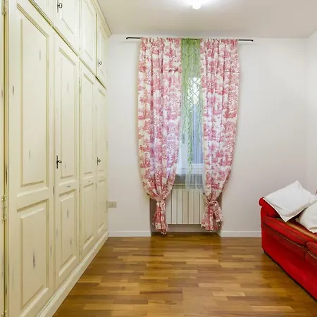 Romantic Cloister Apartment Verona